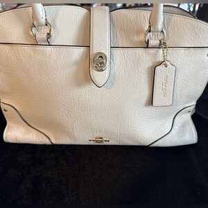 Coach Satchel 30 in Chalk grain leather.